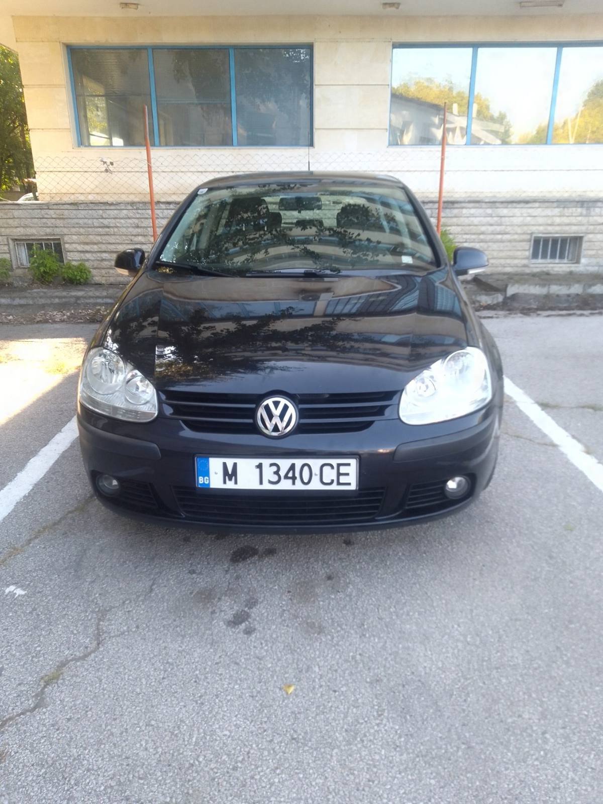 Volkswagen Golf 5 дизел 4x4 под наем във Видин — черен, рег. М 1340 СЕ